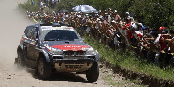 Dakar : Peterhansel revient, le suspense aussi