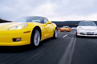 Duel : Corvette Z06 vs Porsche 911 GT3
