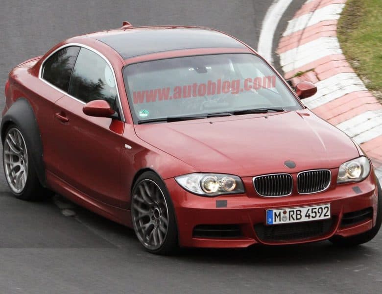 Spyshots : la BMW M1 135i s’échauffe sur le Nürburgring