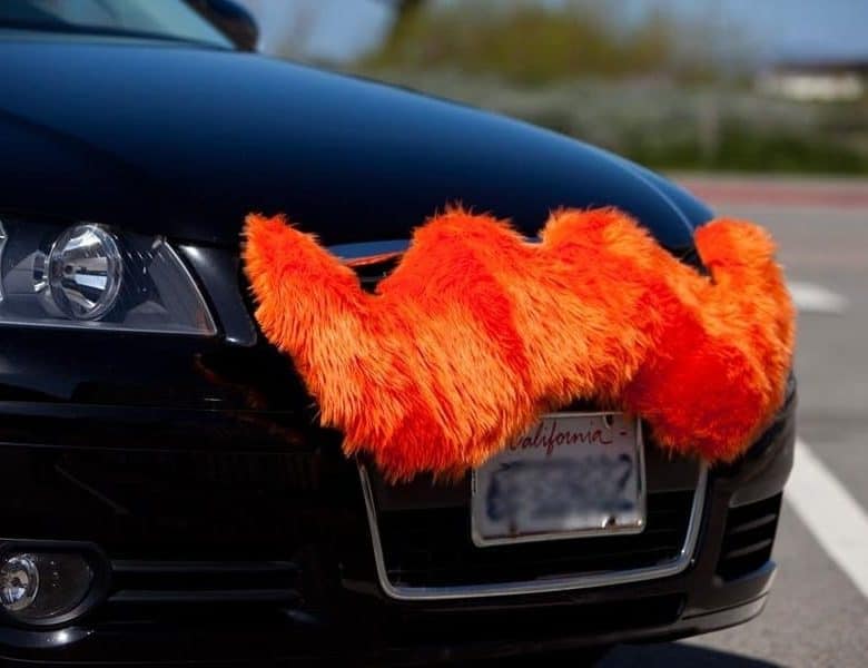 Insolite : Carstache habille votre voiture