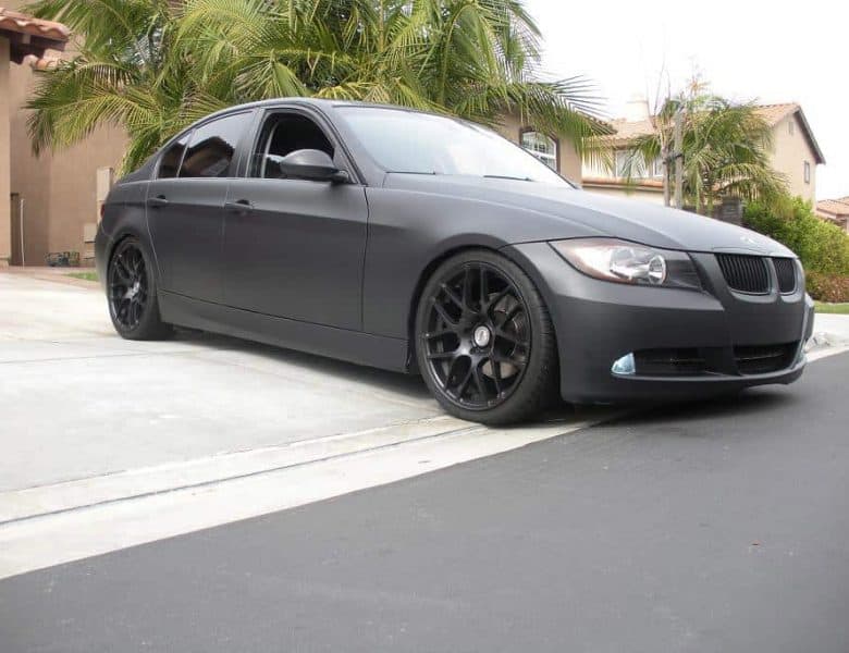 Tuning : une nouvelle peinture noir mate pour 100 euros