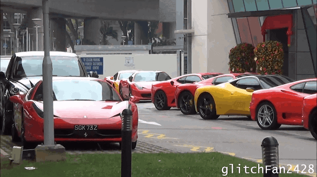 PLY #168 : 30 Ferrari à Singapour, rassemblement unique
