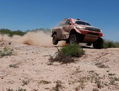 Un nouveau morceau d’histoire a été écrit par Peugeot sur le Dakar