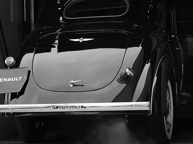 Depuis 120 ans, Renault facilite la vie de ses clients, retour sur la marque au losange.