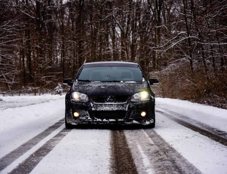 Alerte neige et verglas, bien conduire sur la route