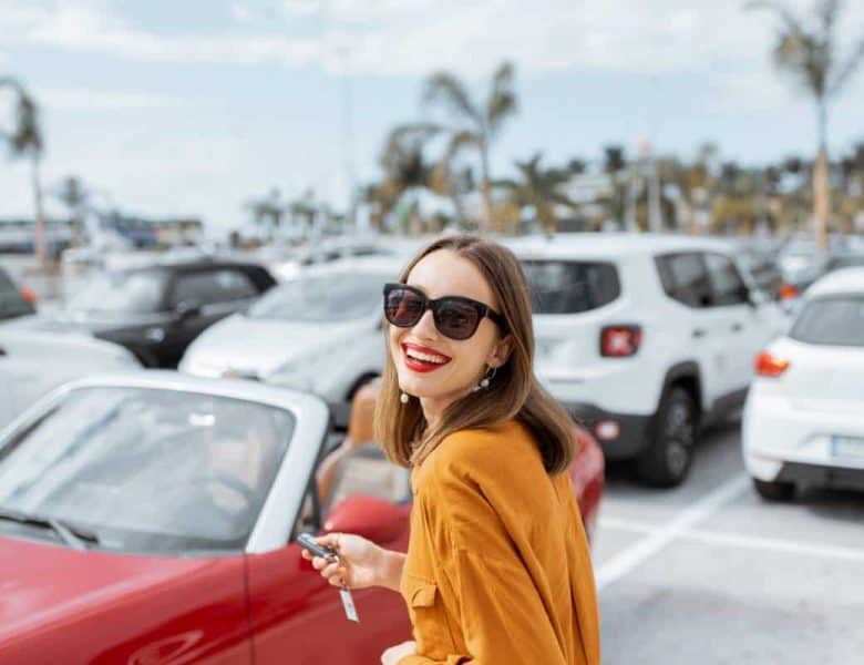 Vous souhaitez ouvrir une agence de location de voitures et créer votre entreprise ? Cela ne s’improvise pas, il faut en effet bien réfléchir à votre projet, la concurrence est forte et il faut avoir un plan solide pour le financer.