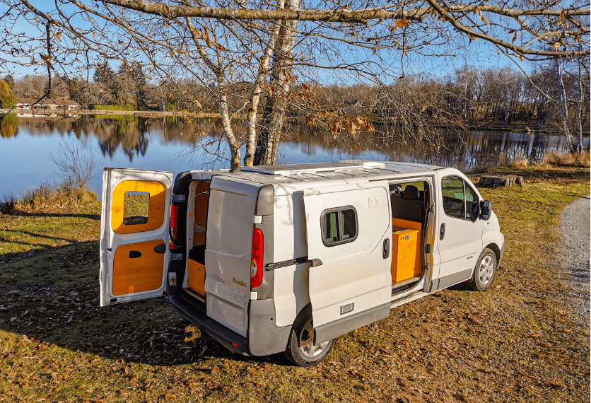 VAN TRAFIC - Vous voulez acheter un fourgon ou un camping-car afin de l&rsquo;am&eacute;nager et de partir &agrave; l&rsquo;aventure en version van life ?
