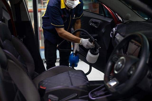 La gestion d’une flotte automobile est une tâche complexe qui nécessite une attention particulière à de nombreux aspects, dont l’entretien régulier des véhicules. Que vous soyez une petite entreprise ou une grande société, prendre soin de vos voitures est essentiel pour assurer leur bon fonctionnement et leur durabilité. Toutefois, comment vous y prendre ?
